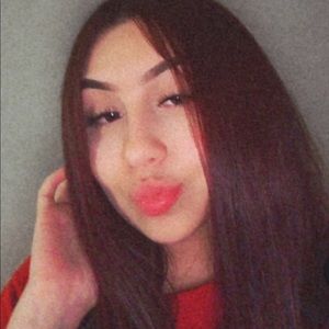 Meet your Posher, Victoria